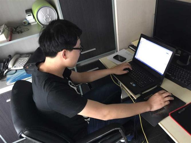 信息技术系2015届学生优秀毕业设计作品